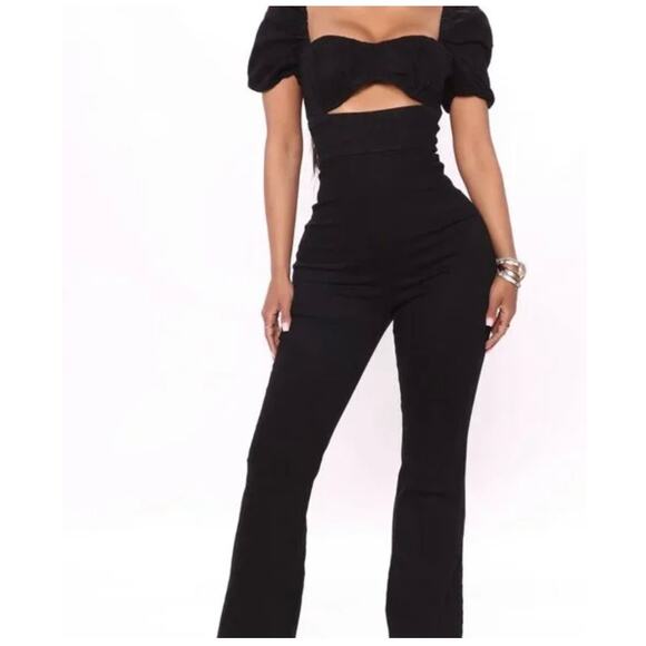 Fashion nova- Denim sweetie jump suit - Picture 2 of 8